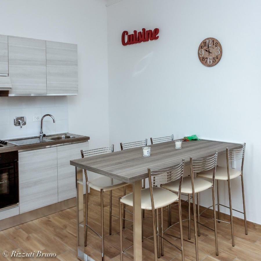 Apartament Happy House Savona Zewnętrze zdjęcie